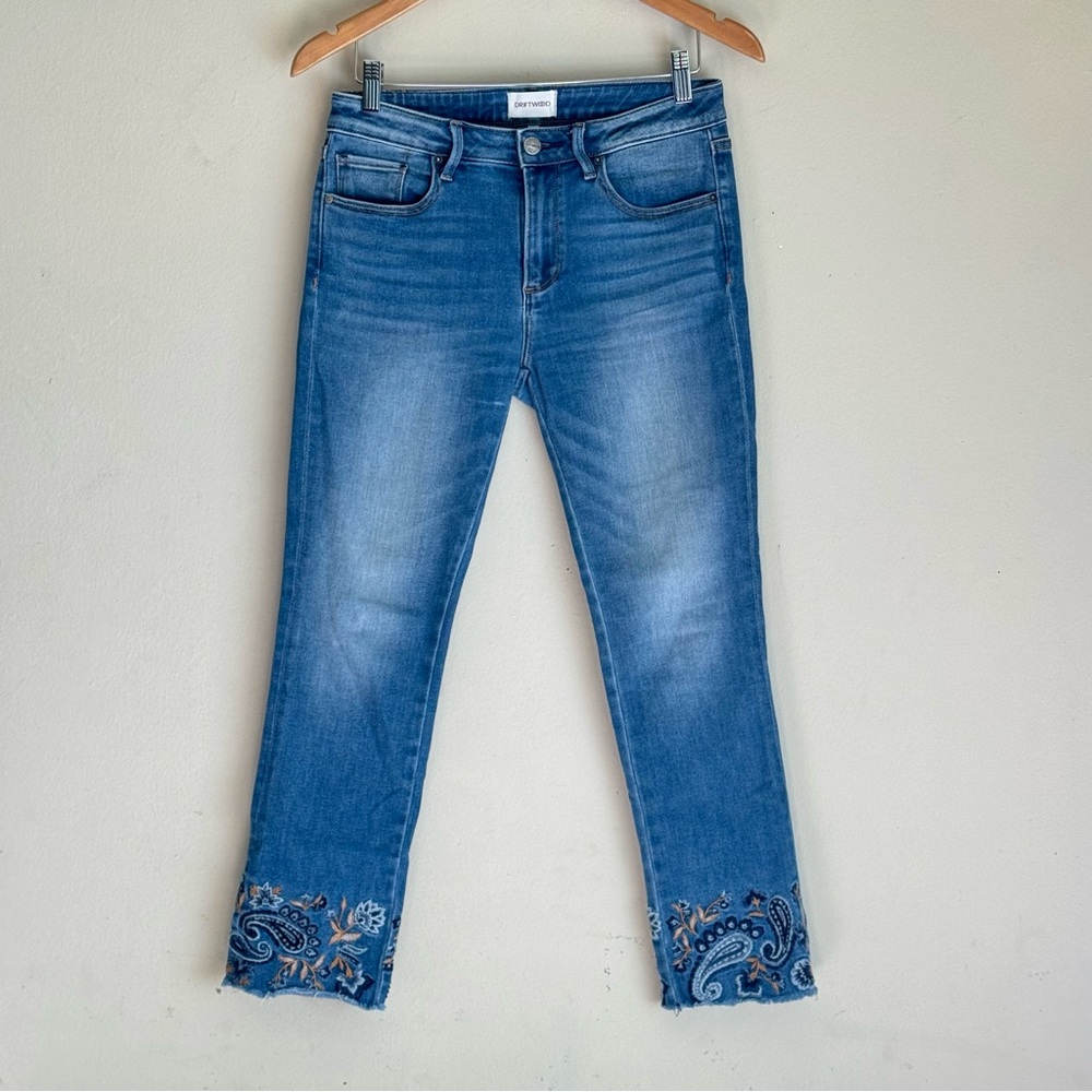 Driftwood Jeans Colette Sz 26 Blue Paisley Embroidered Cuff Cropped Boho
